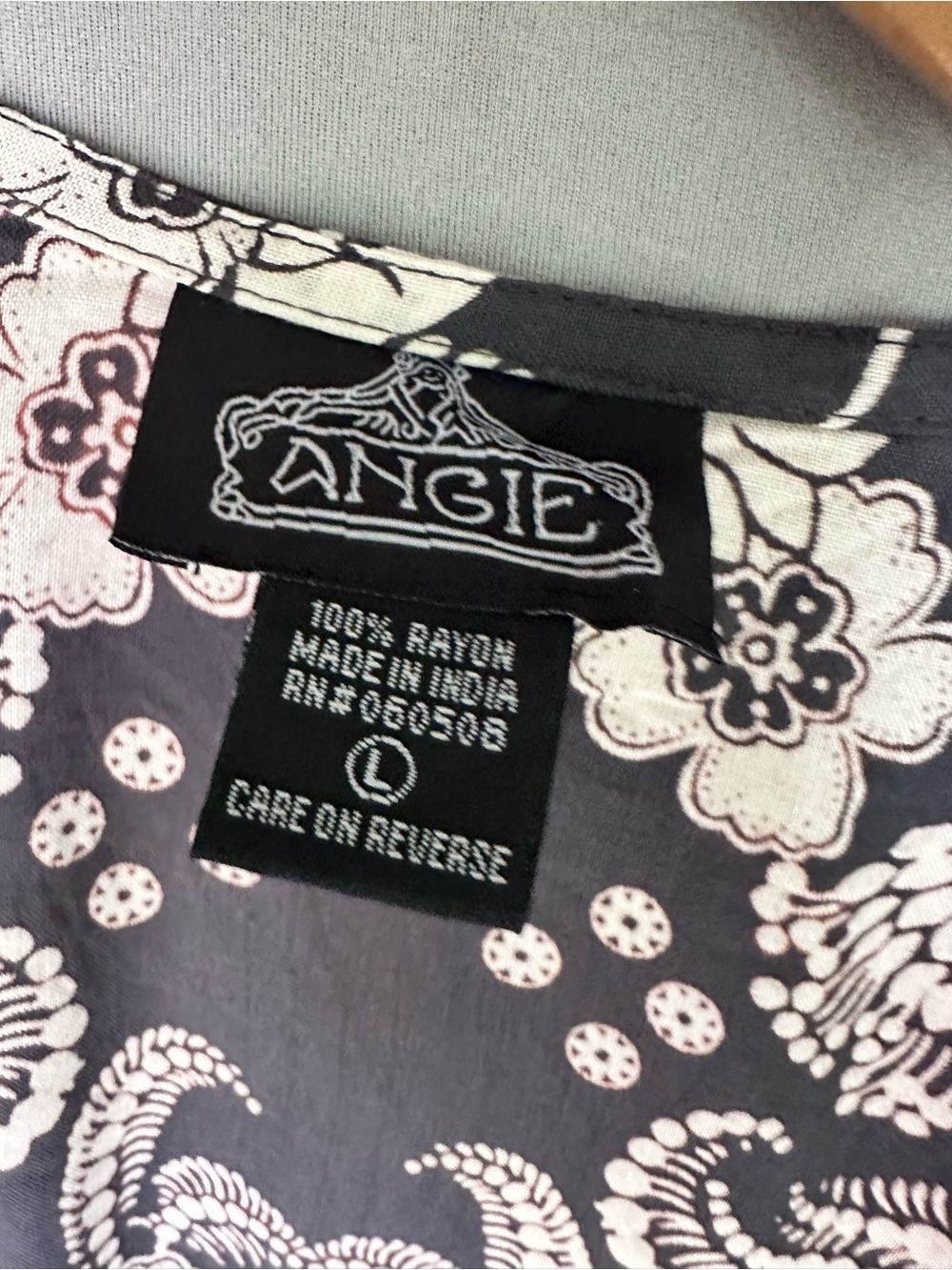 🎉5 for $45🎉 Angie open top blouse kimono size L - Picture 6 of 6